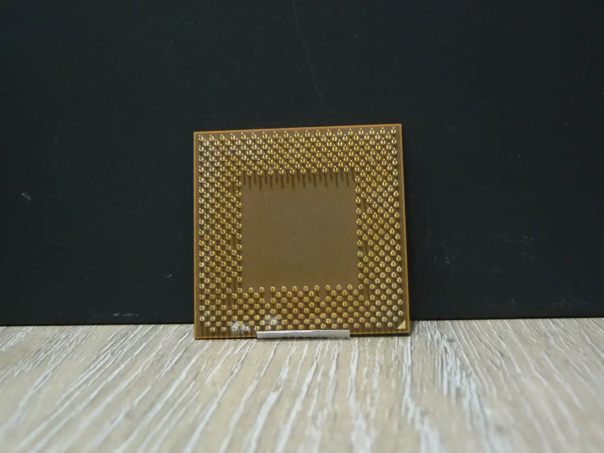 AMD Athlon AXDA1700DLT3C Socket 462 Processzor - Image 2