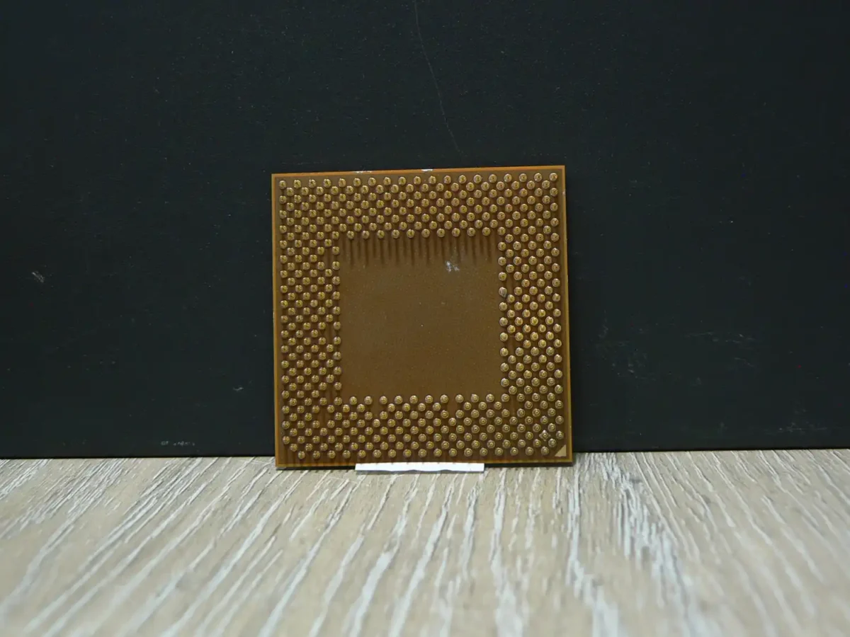 AMD Athlon AXMH2000FQQ3C Socket 462 Processzor - Image 2