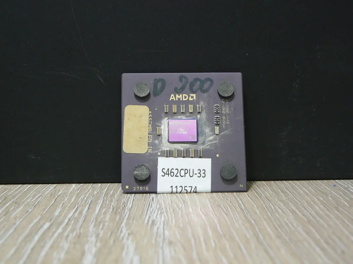 S462CPU-33-1 AMD Duron D900AUT1B Socket 462 Processzor - Image 1