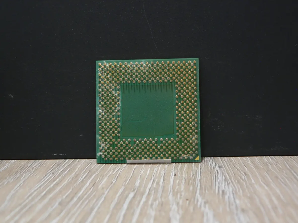 AMD Athlon AXDA2500DKV4D Socket 462 Processzor - Image 2