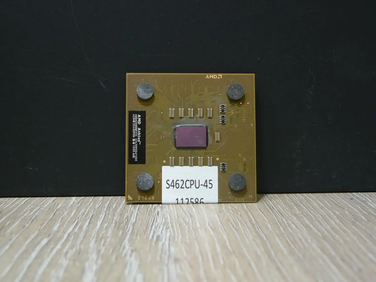 AMD Athlon AXDA2600DKV3C Socket 462 Processzor - Image 1