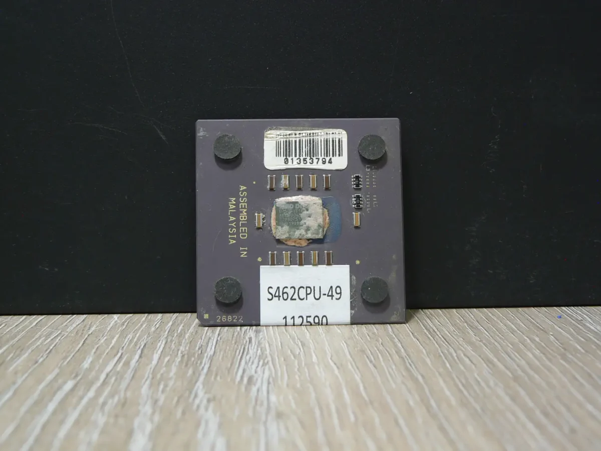 AMD Duron D750AUT1B Sokcet 462 Processzor - Image 1