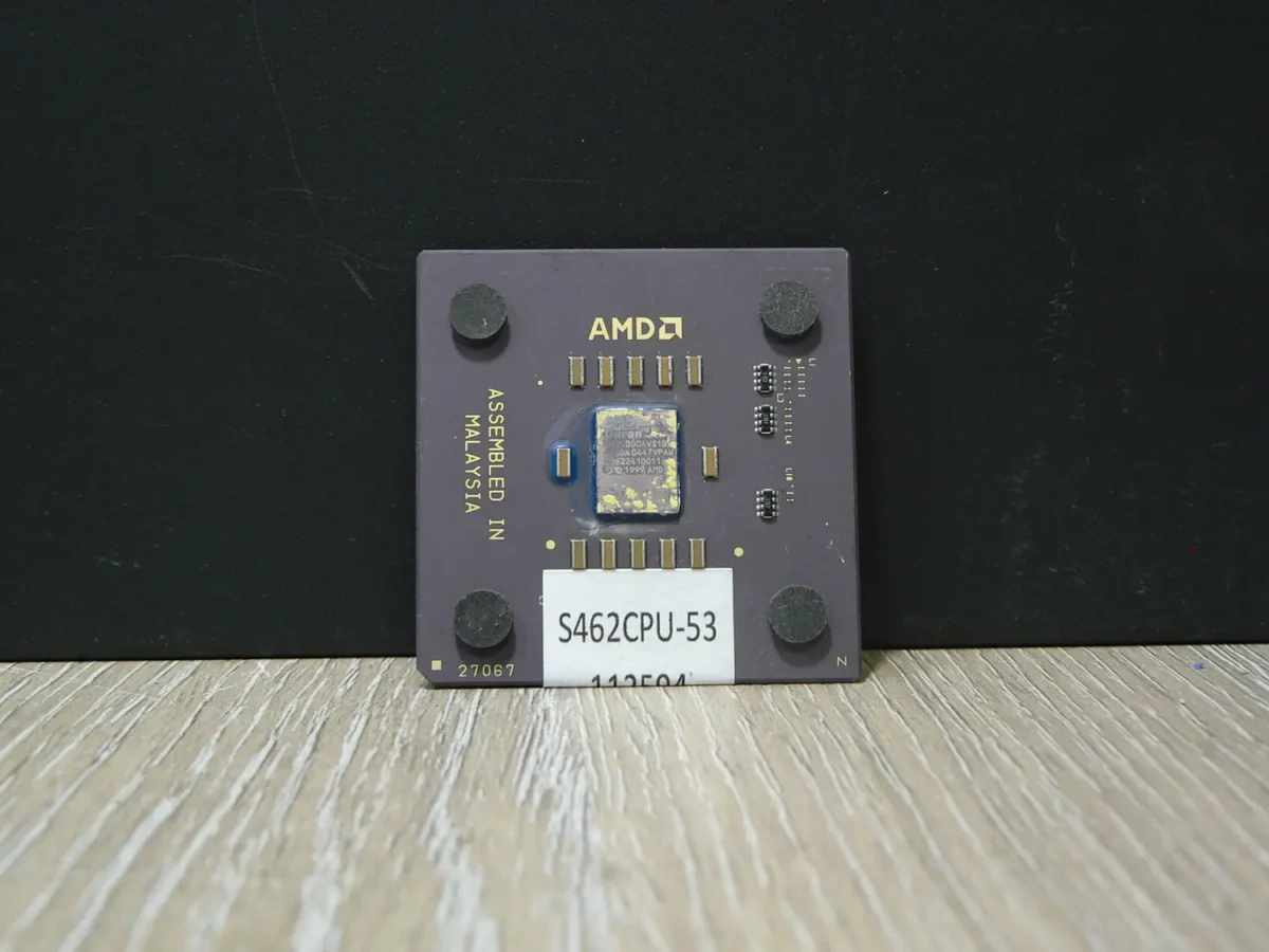 S462CPU-53-1 AMD Duron DHG1000AVS1B Socket 462 Processzor - Image 1