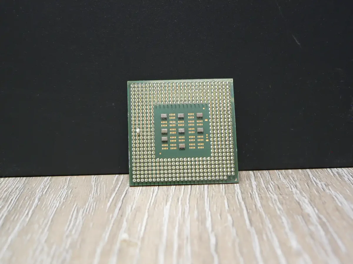 Intel Celeron 1,7GHz/128/400/1,75V SL69Z Socket 478 Processzor - Image 2