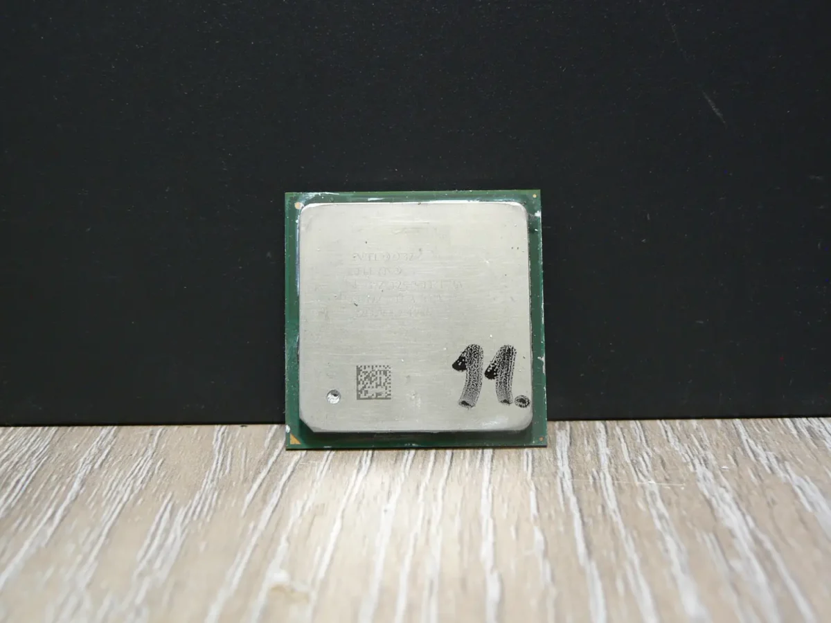 Intel Celeron 1,7GHz/128/400/1,75V SL69Z Socket 478 Processzor - Image 1