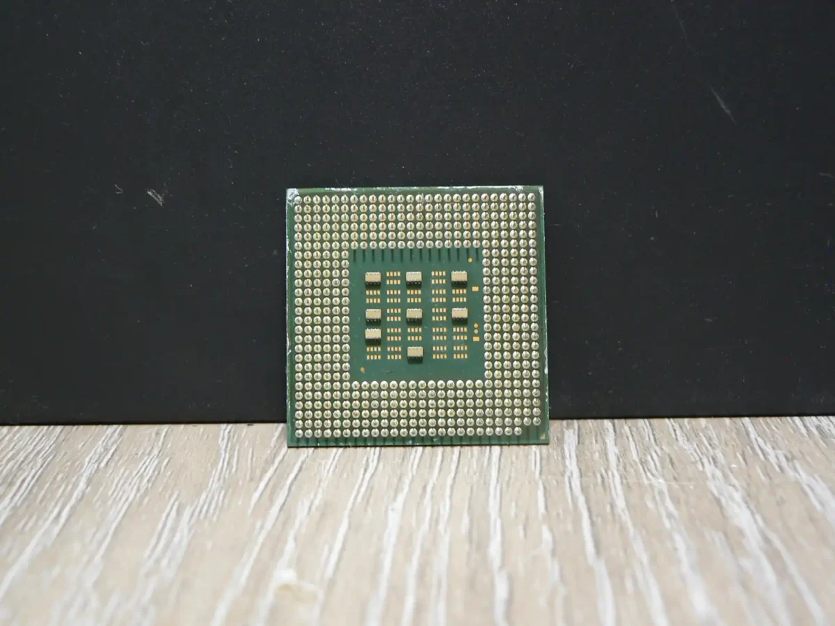 Intel Celeron 1,7GHz/128/400/1,75V SL69Z Socket 478 Processzor - Image 2