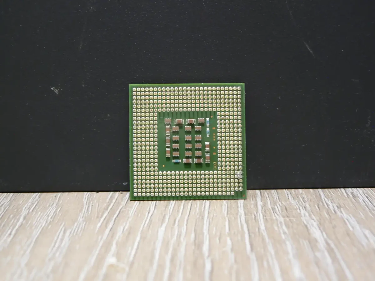 Intel Celeron D 2,40GHz/256/533 SL87J Socket 478 Processzor - Image 2