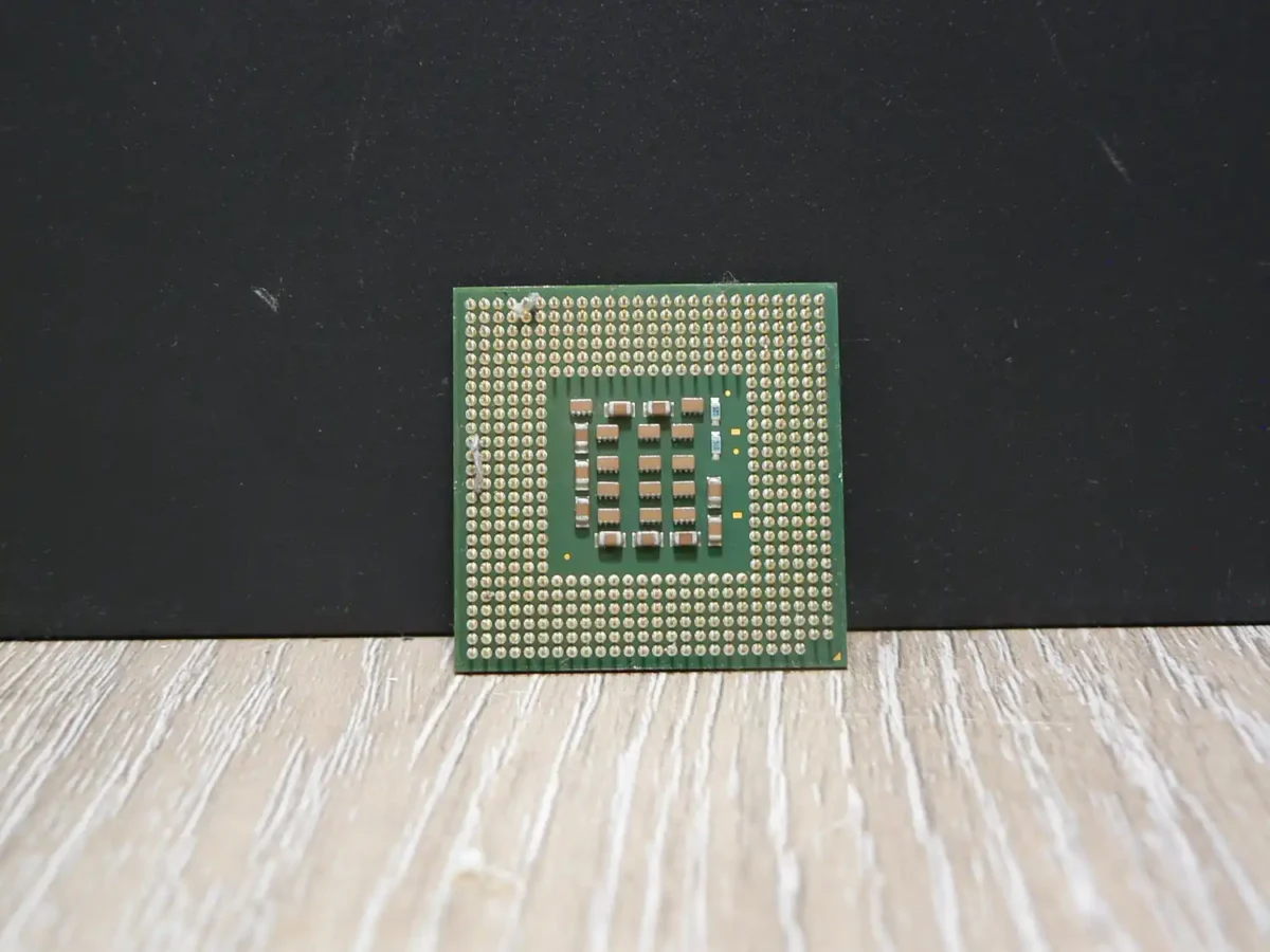 Intel Celeron D 2,66GHz/256/533 SL7C6 Socket 478 Processzor - Image 2
