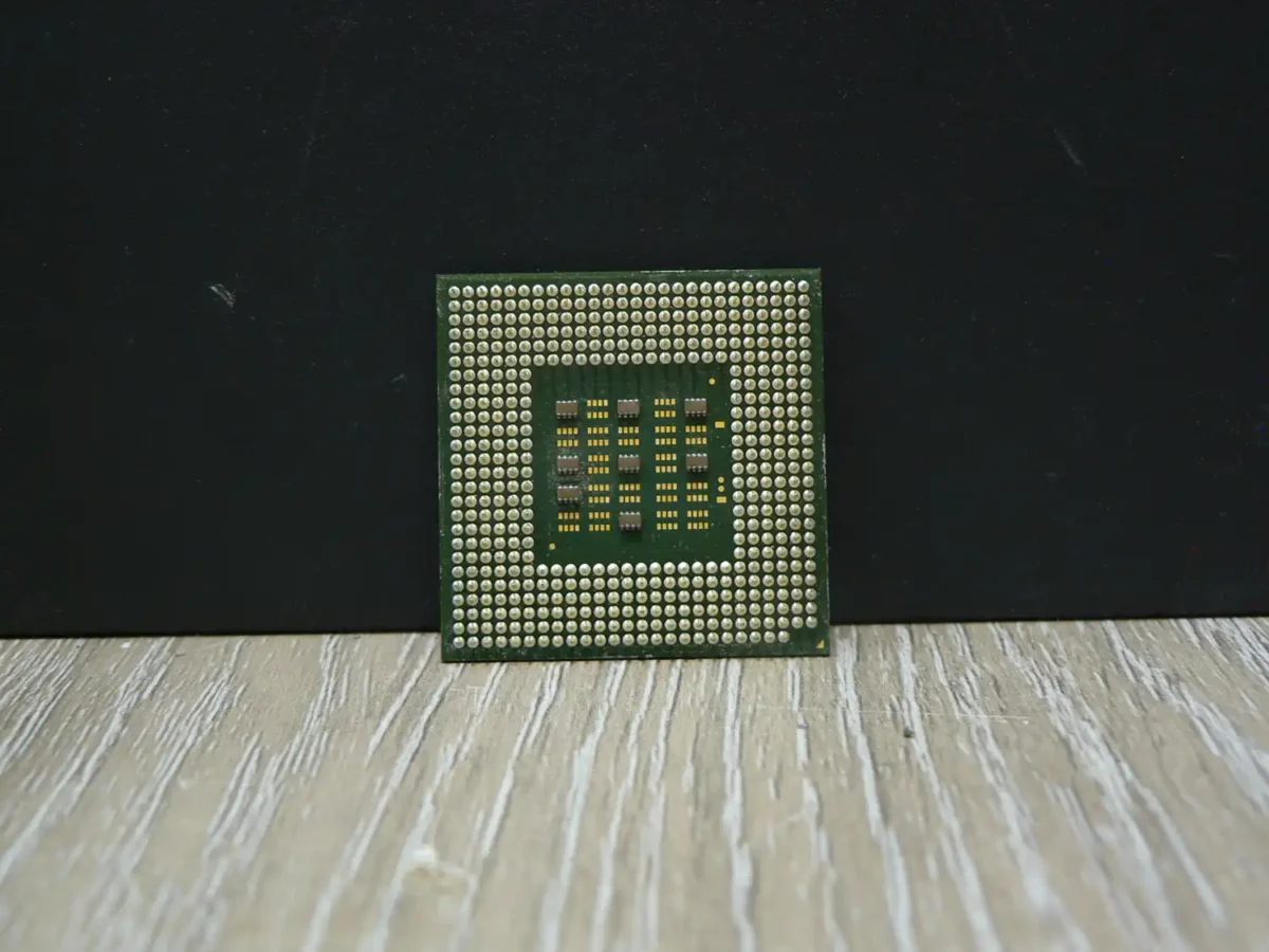 Intel Celeron 1,7GHz/128/400/1,75V SL69Z Socket 478 Processzor - Image 2