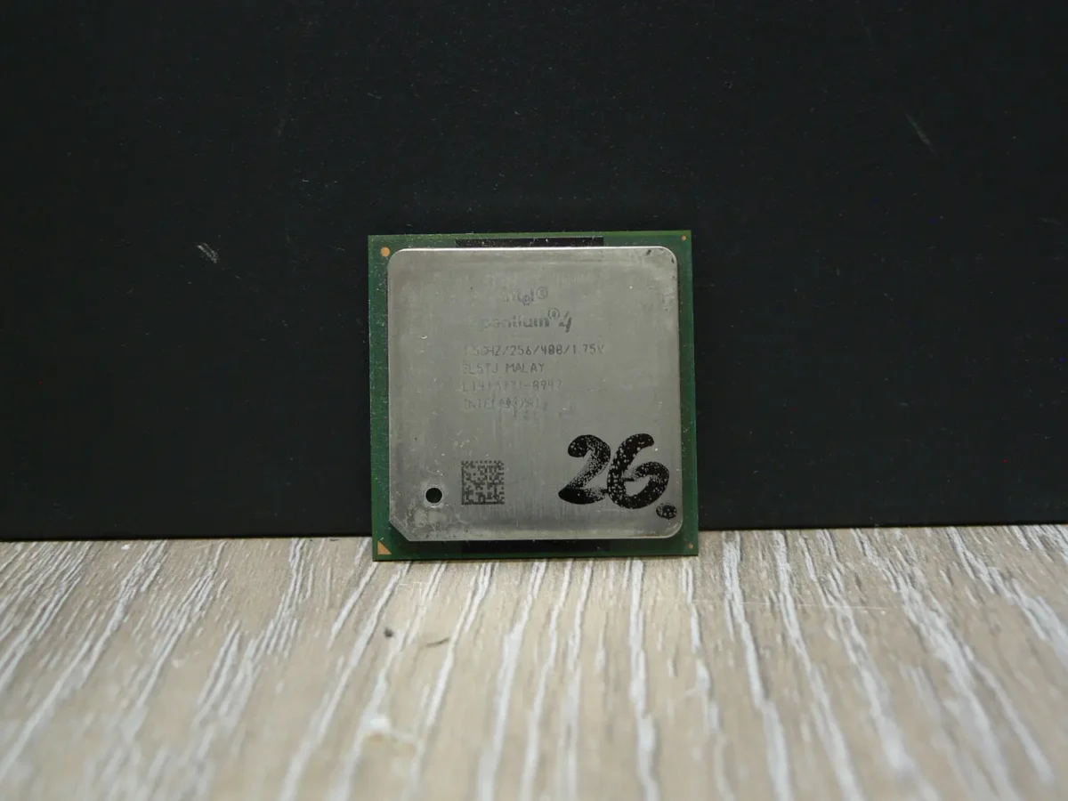 Intel Pentium 1,5GHz/256/400/1,75V SL5TJ Socket 478 Processzor - Image 1
