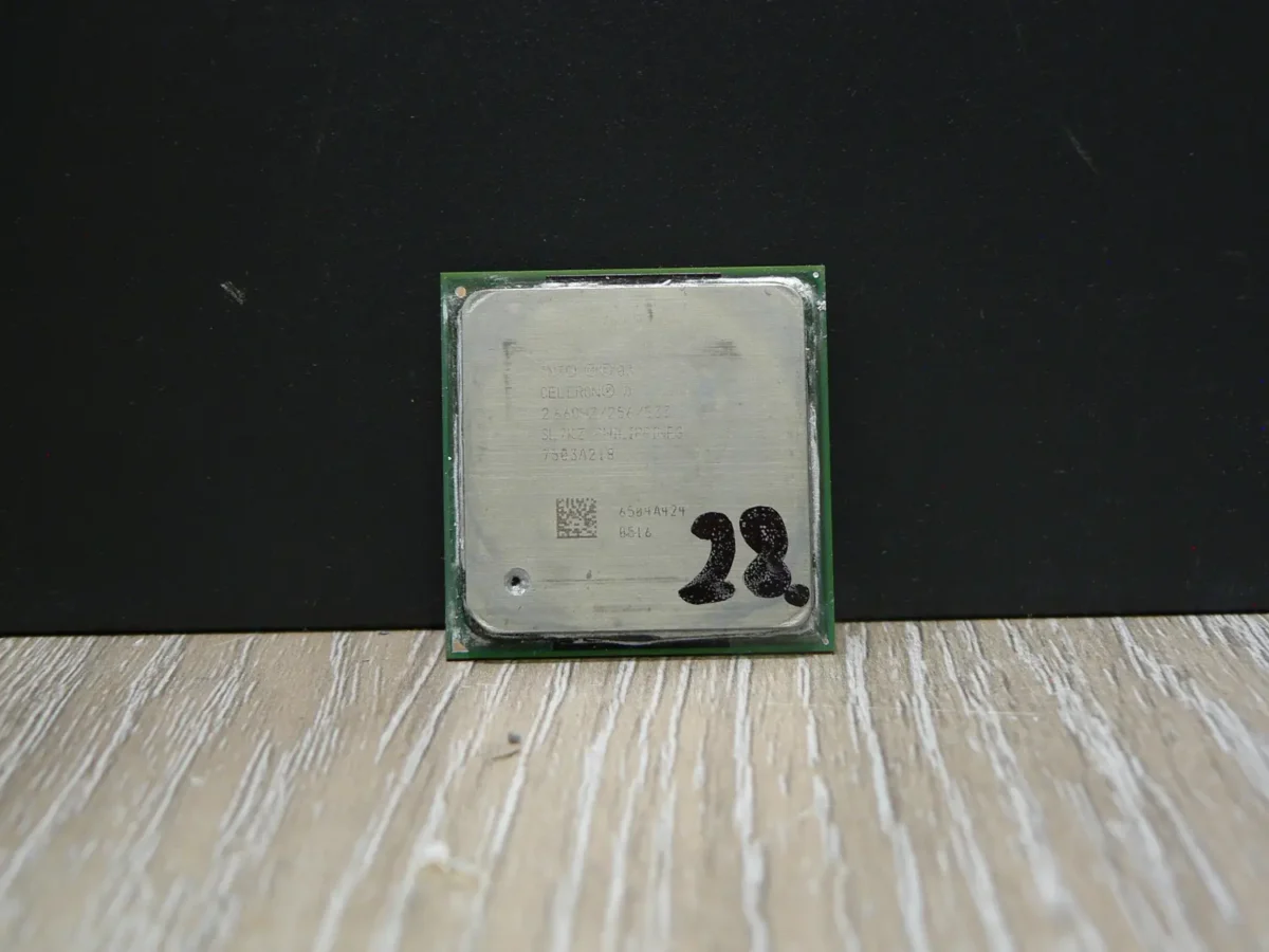 Intel Celeron D 2,66GHz/256/533 SL7KZ Socket 478 Processzor - Image 1