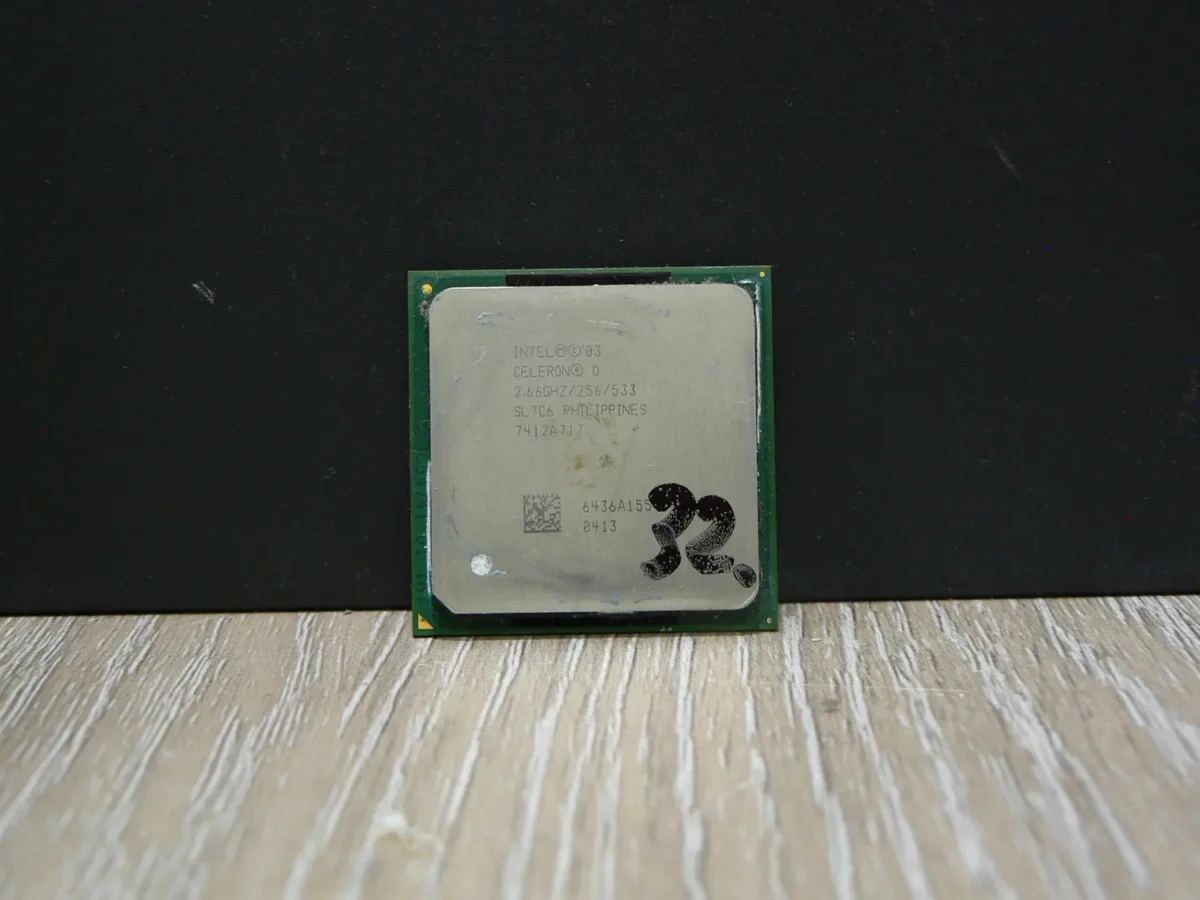 Intel Celeron D 2,66GHz/256/533 SL7C6 Socket 478 Processzor - Image 1
