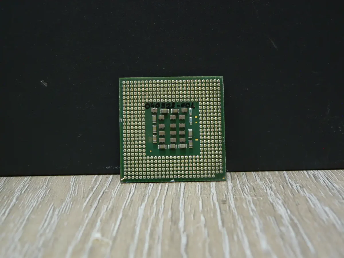 Intel Celeron D 2,66GHz/256/533 SL7C6 Socket 478 Processzor - Image 2