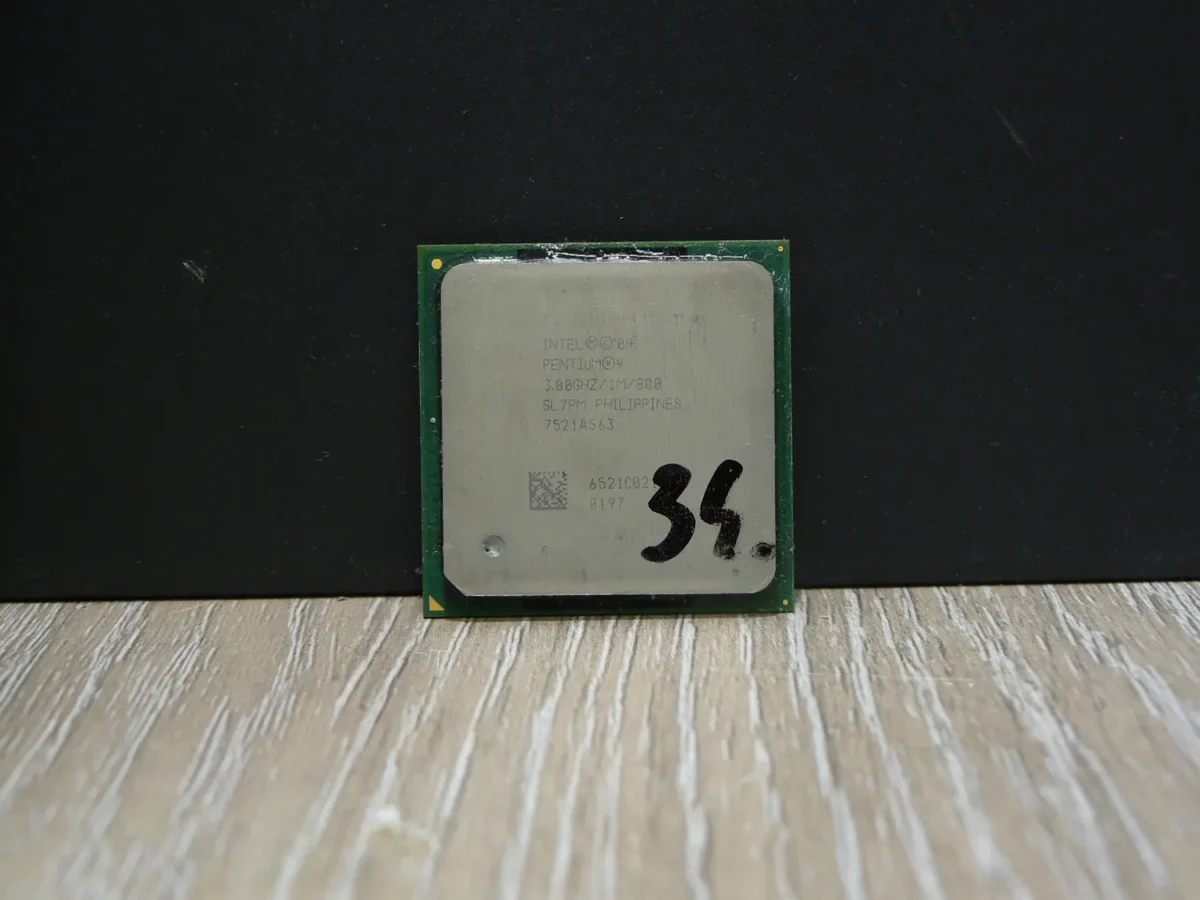 Intel Pentium 4 3,00GHz/1024/800 SL7PM Socket 478 Processzor - Image 1