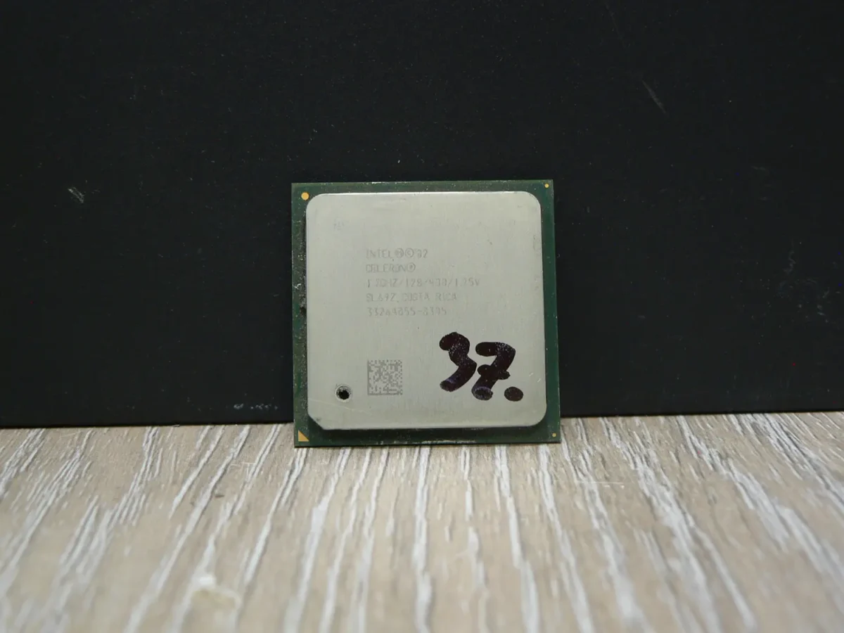 Intel Celeron 1,7GHz/128/400/1,75V SL69Z Socket 478 Processzor - Image 1