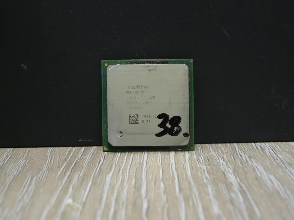 Intel Pentium 4 3,00GHz/1024/800 SL7PM Socket 478 Processzor - Image 1