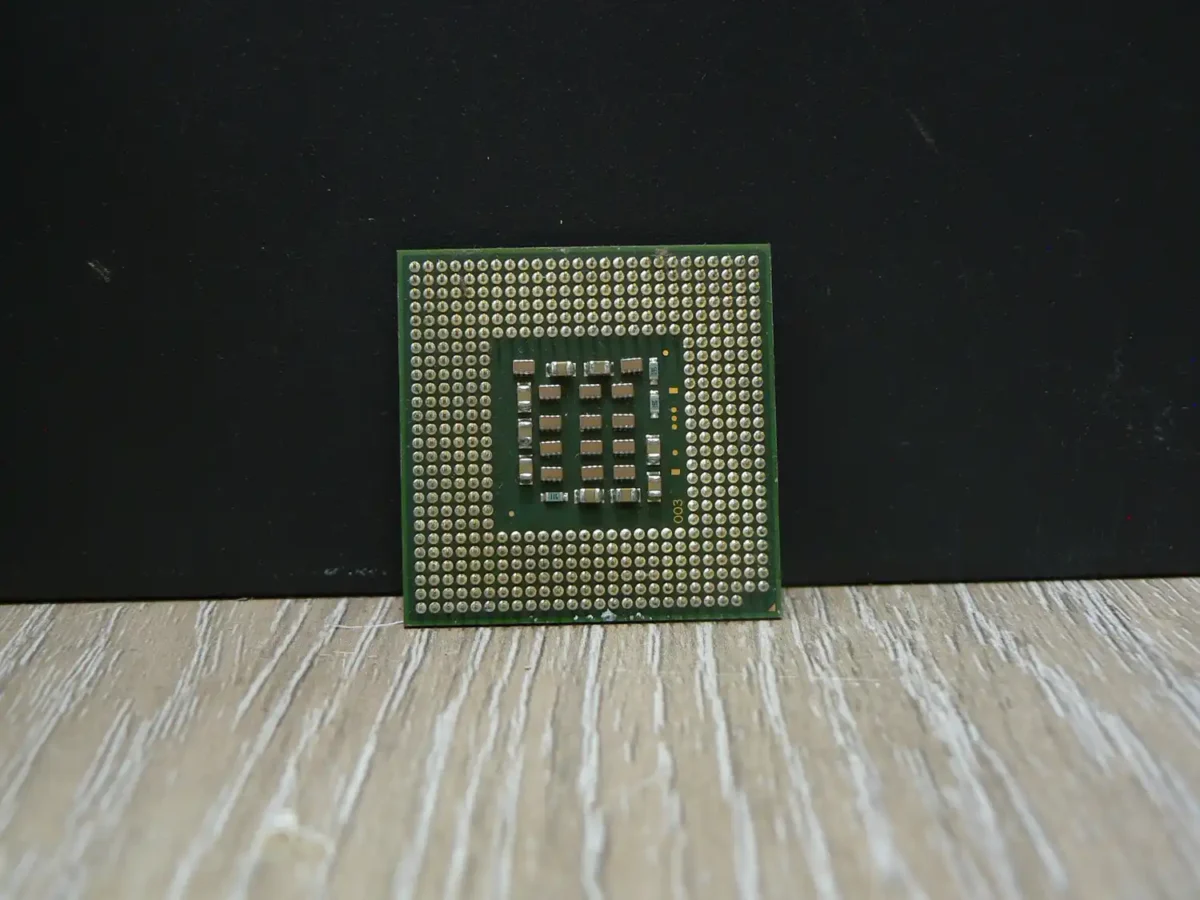 Intel Pentium 4 3,00GHz/1024/800 SL7PM Socket 478 Processzor - Image 2