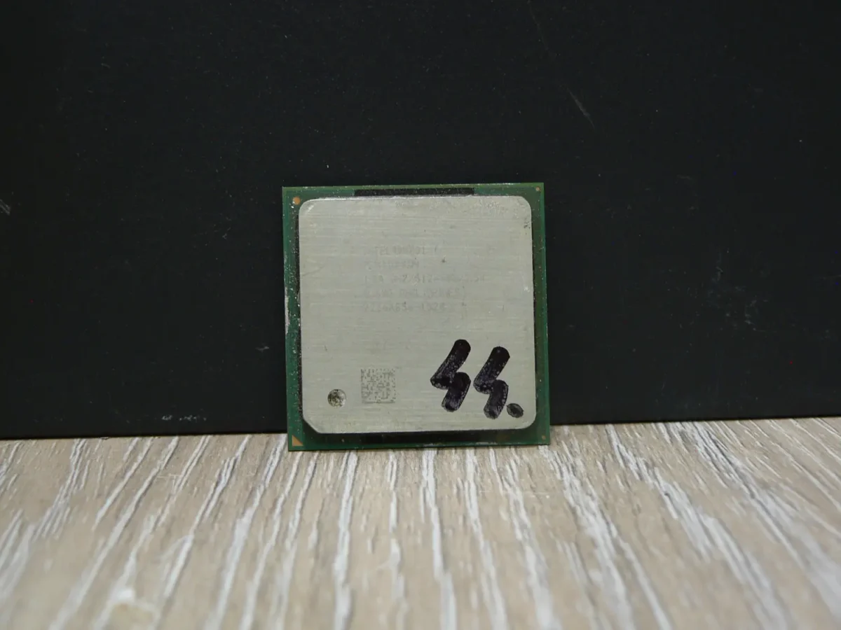 Intel Pentium 4 1,8GHz/512/400 SL68Q Socket 478 Processzor - Image 1