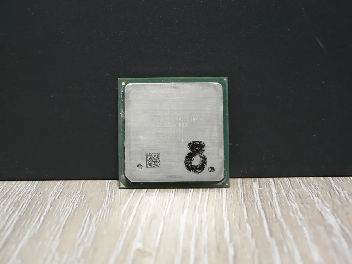 Intel Celeron 1,7GHz/128/400/1,75V SL69Z Socket 478 Processzor - Image 1