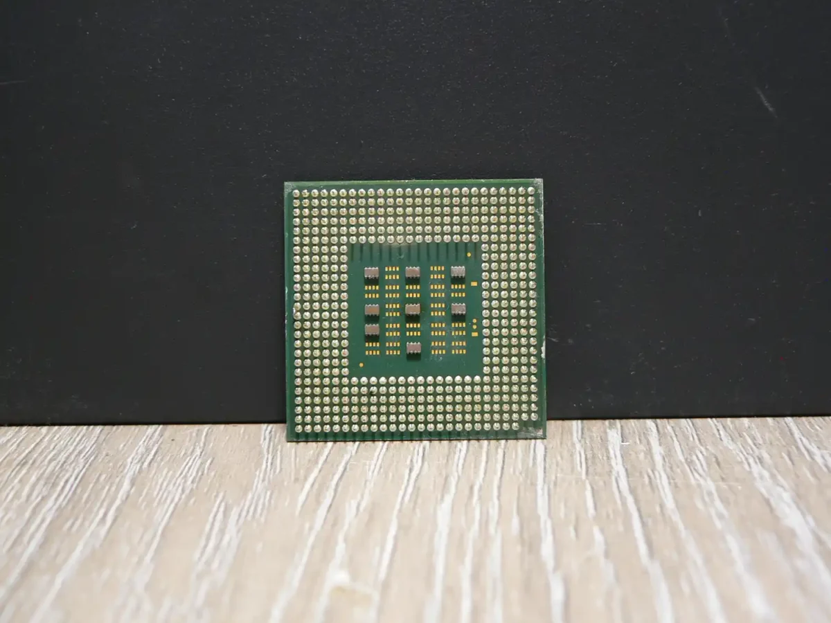 Intel Celeron 1,7GHz/128/400/1,75V SL69Z Socket 478 Processzor - Image 2