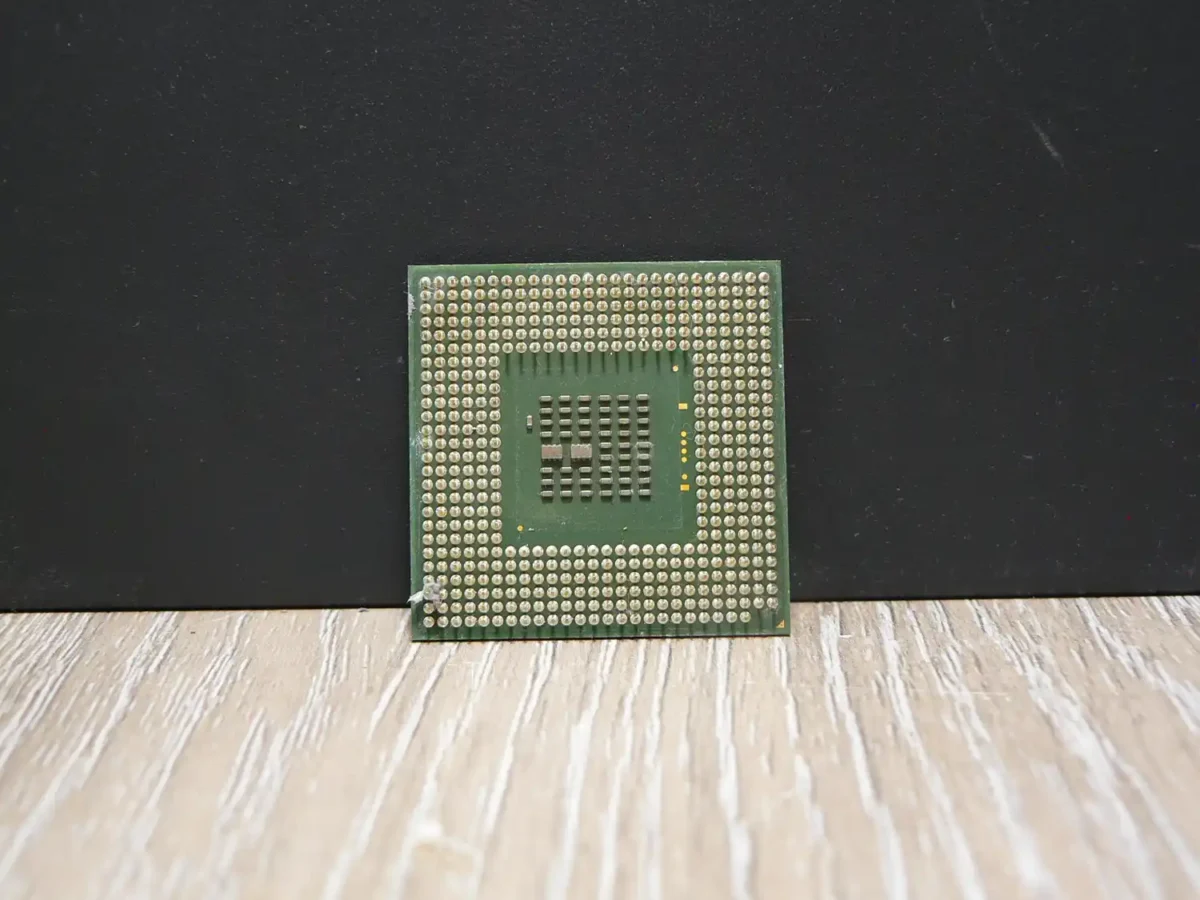Intel Celeron D 2,66GHz/256/533 SL7NV Socket 478 Processzor - Image 2