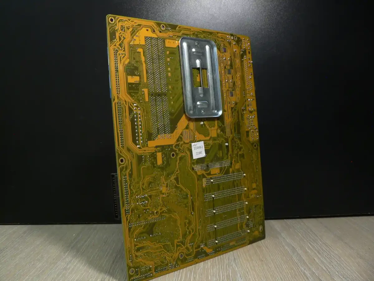 ASUS K8V-X Rev 2.00 Socket 754 Alaplap + Hátlap/IO-Shield - Image 2