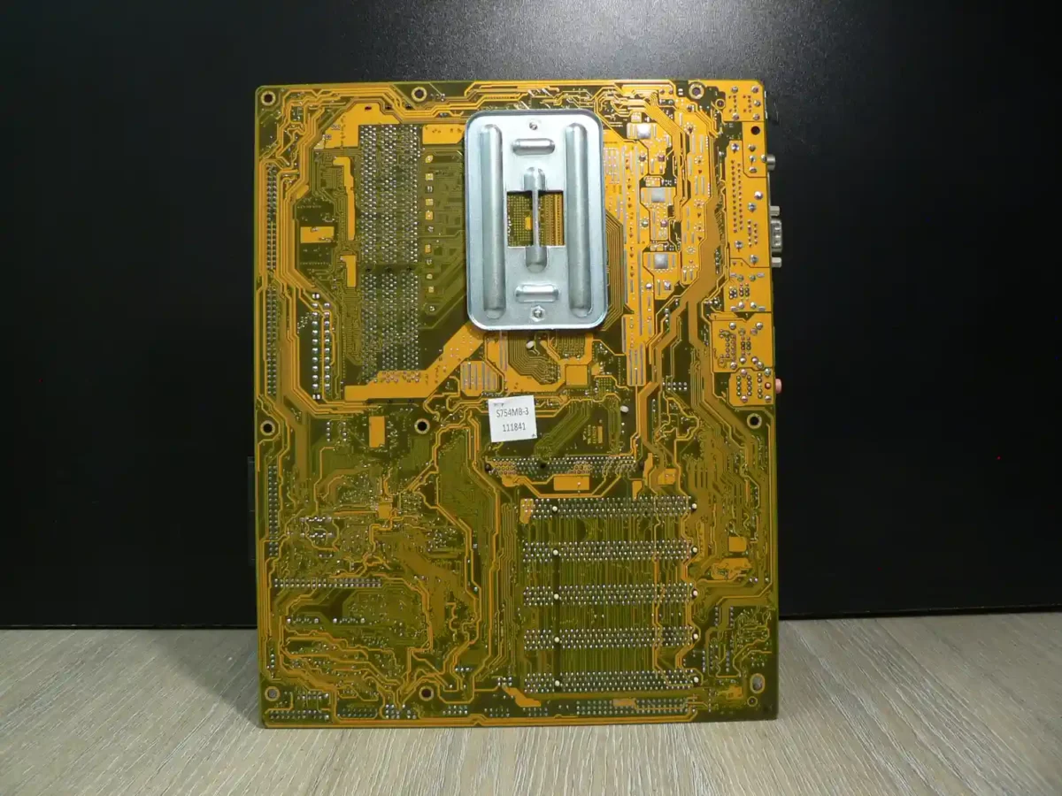 ASUS K8V-X Rev 2.00 Socket 754 Alaplap + Hátlap/IO-Shield - Image 4