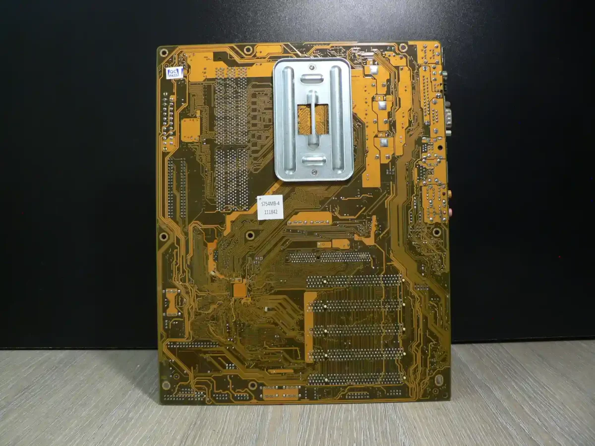 ASUS K8N Socket 754 Alaplap + Hátlap/IO-Shield - Image 4