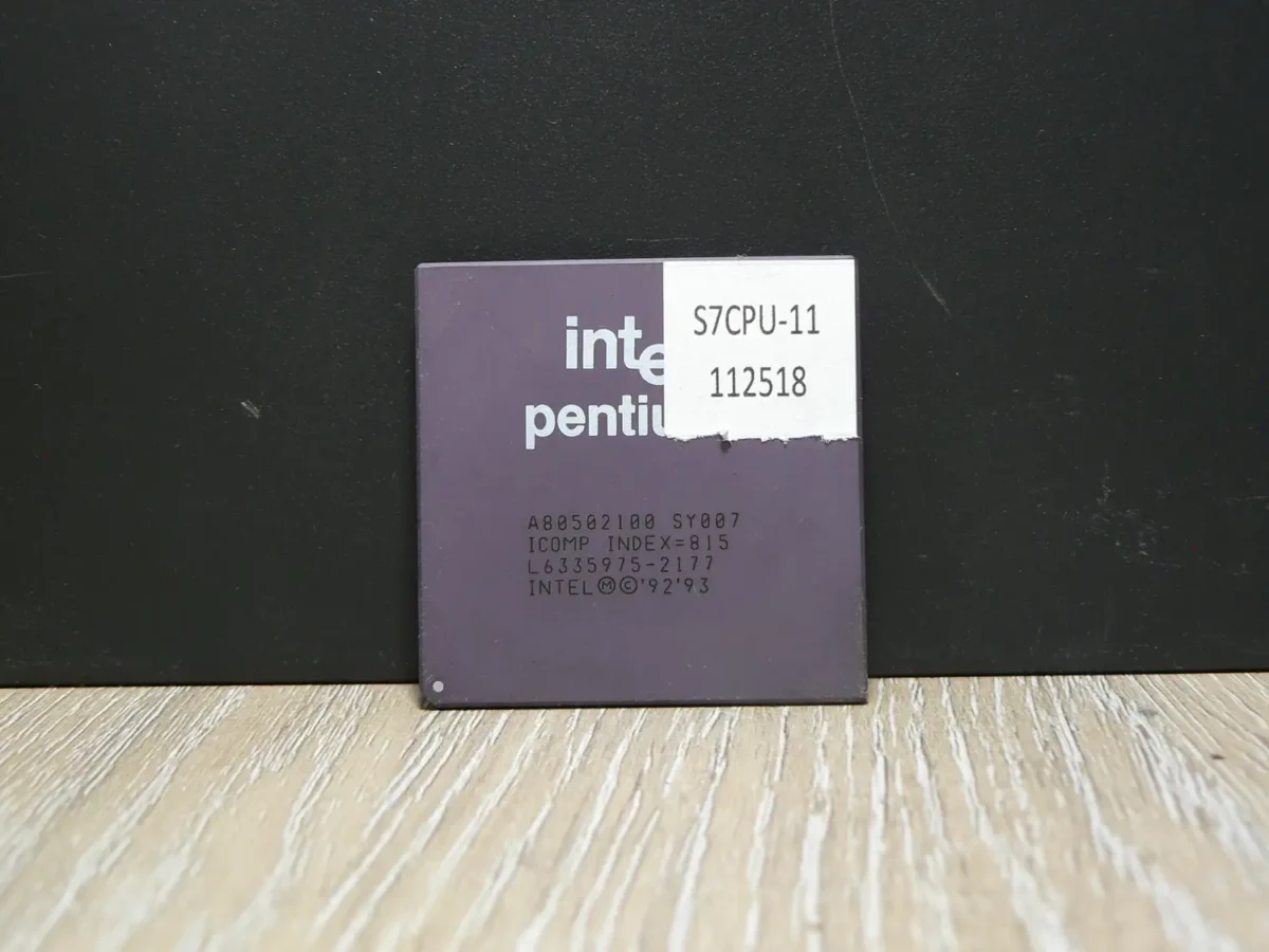 Intel Pentium 100 SY007 Socket 7 Processzor - Image 1
