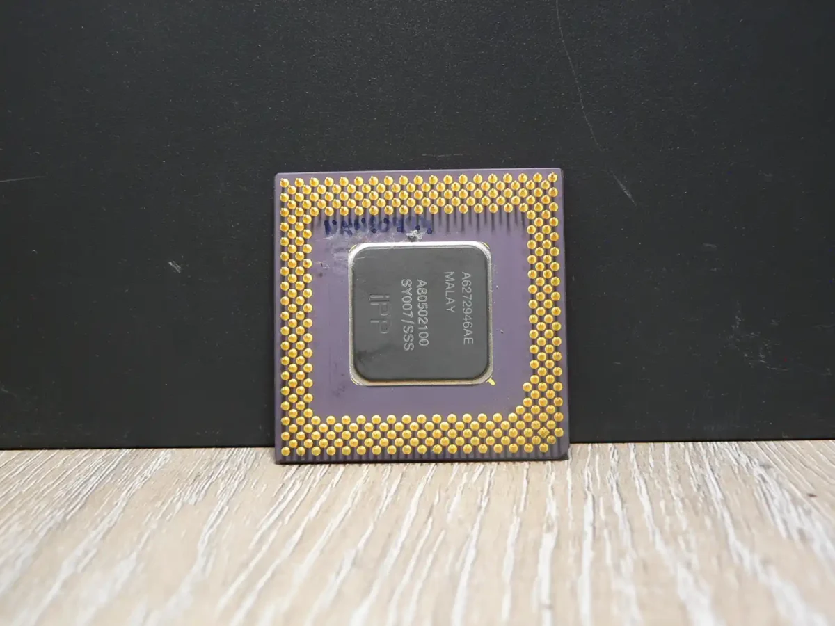 Intel Pentium 100 SY007 Socket 7 Processzor - Image 2