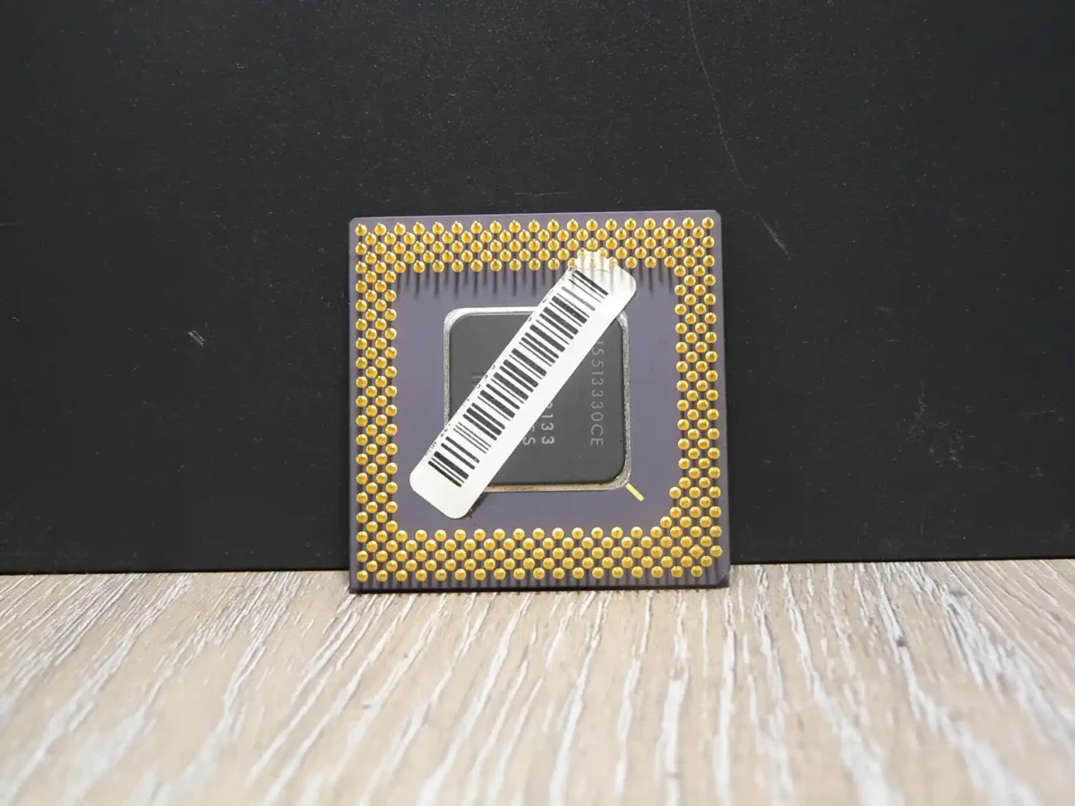 Intel Pentium 133 SY022 Socket 7 Processzor - Image 2