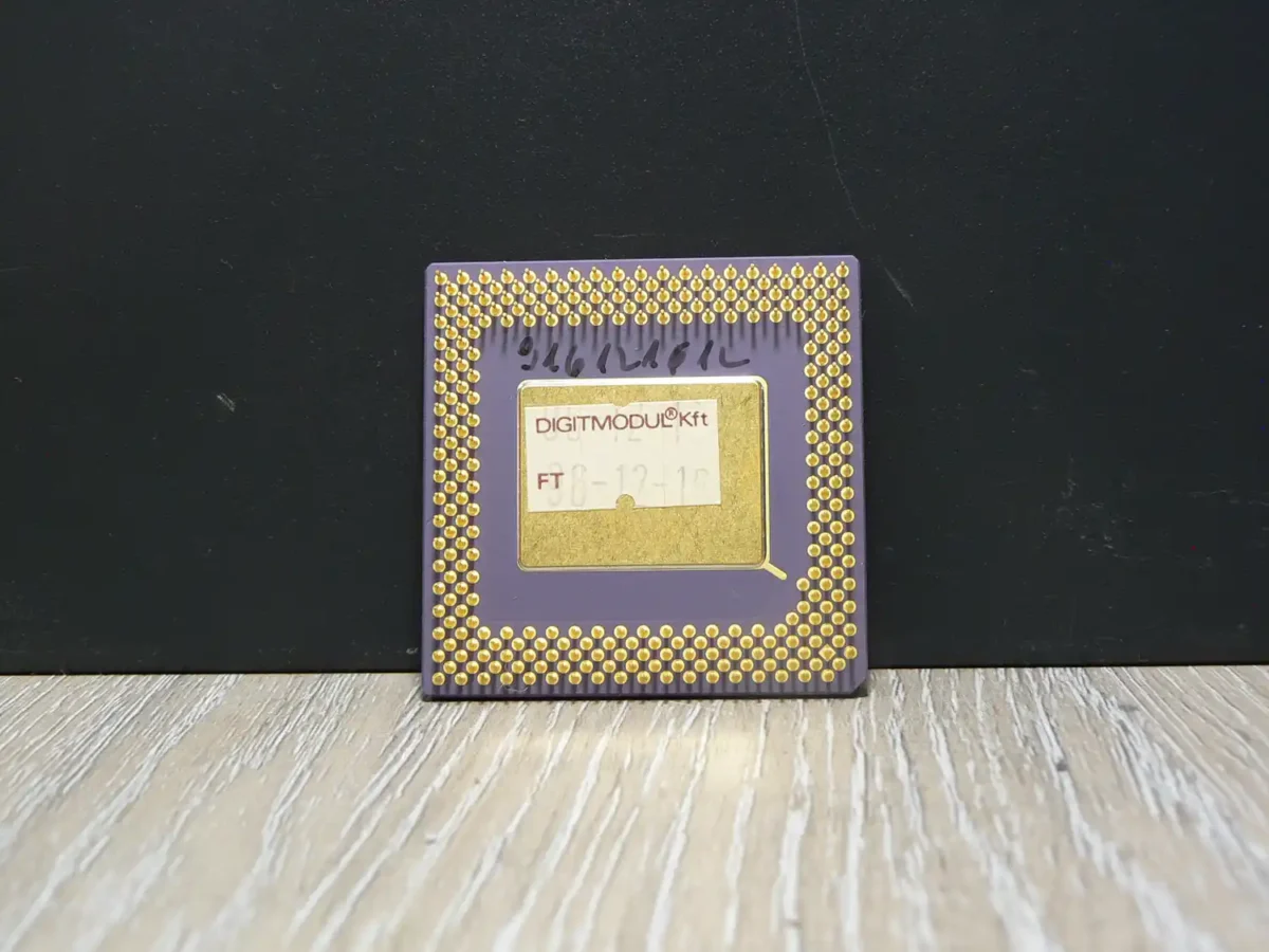 AMD K5 PR100ABQ Socket 7 Processzor - Image 2