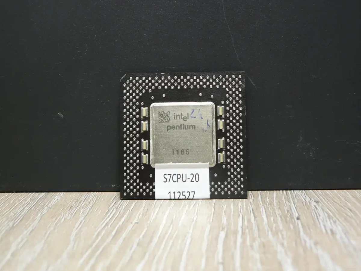 Intel Pentium i166 SY037 Socket 7 Processzor - Image 1