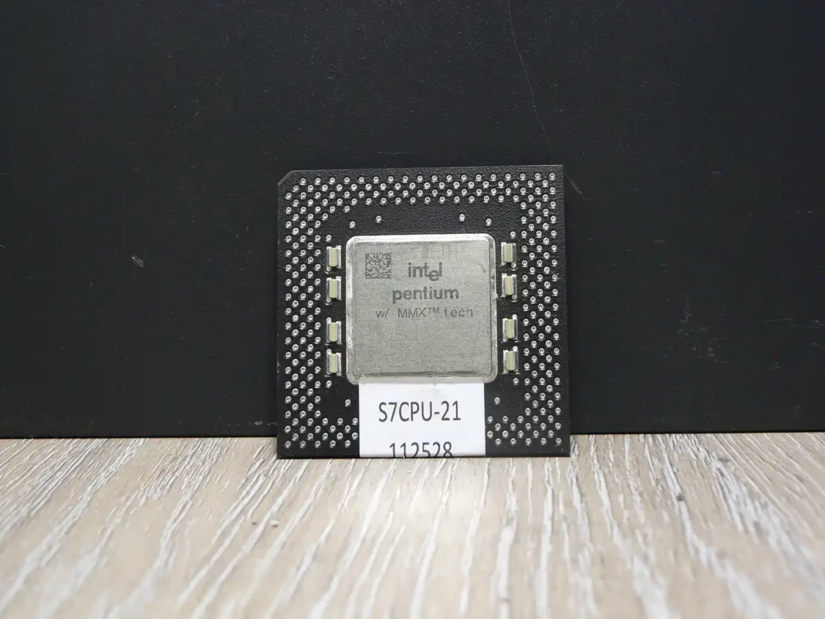 Intel Pentium 166MMX SL27H Socket 7 Processzor - Image 1
