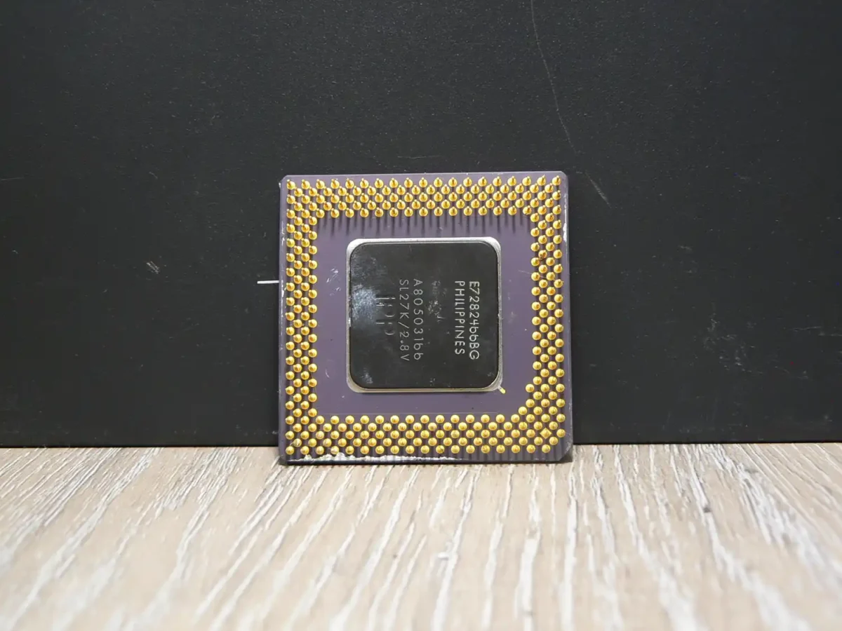 Intel Pentium 166MMX SL27K Socket 7 Processzor - Image 2