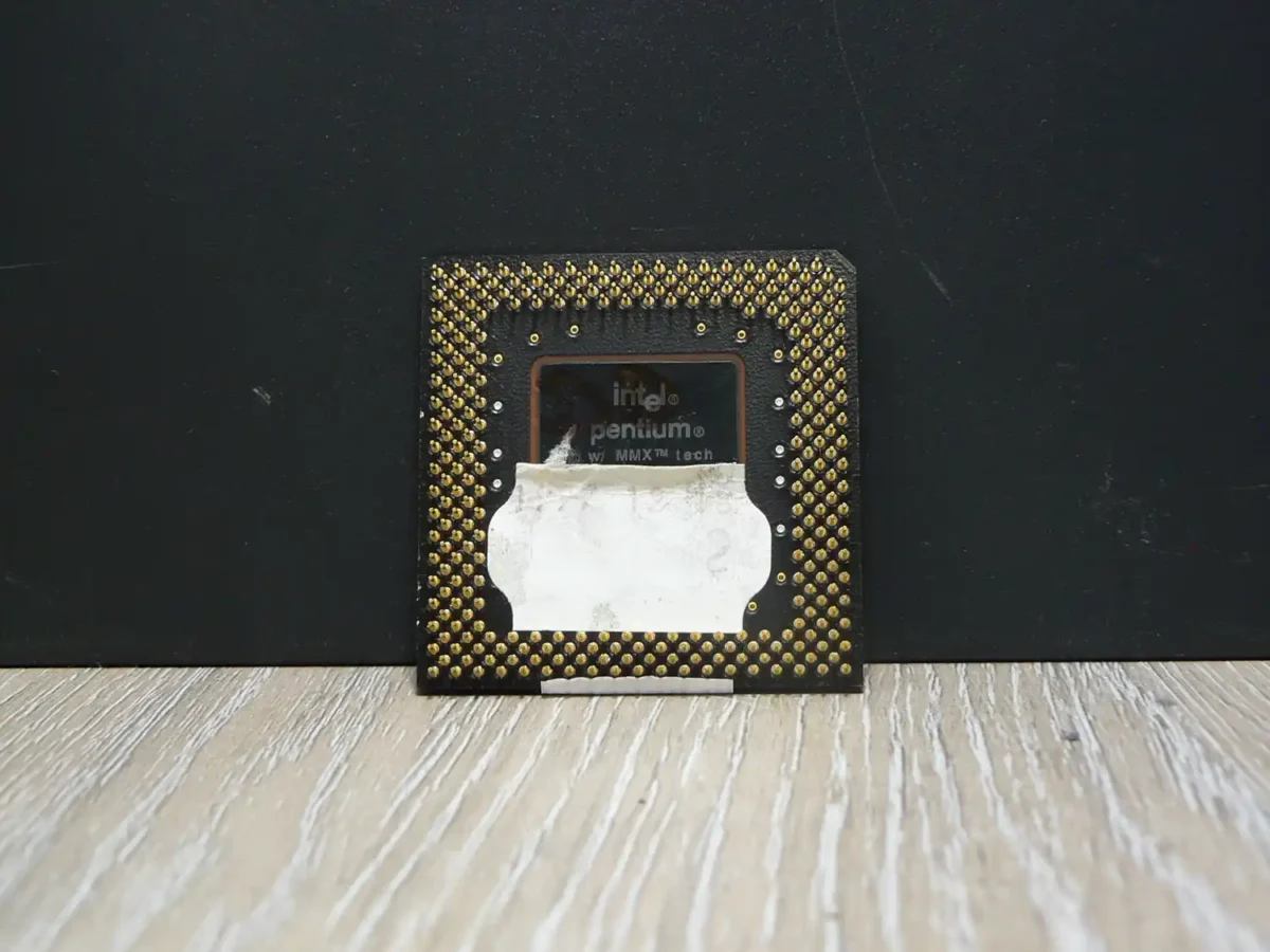 Intel Pentium 166MMX SL27H Socket 7 Processzor - Image 2