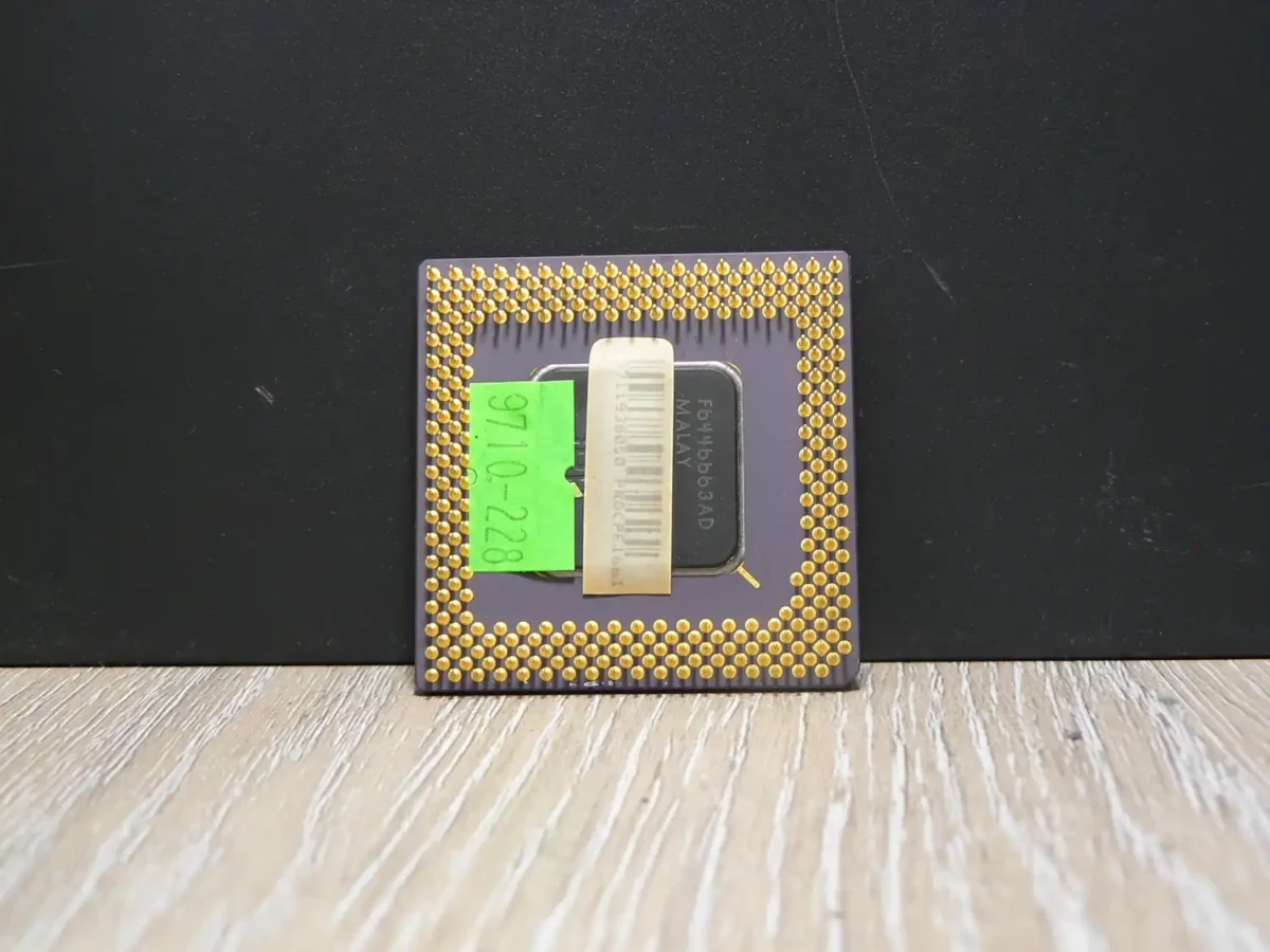 Intel Pentium 166 SY016 Socket 7 Processzor - Image 2