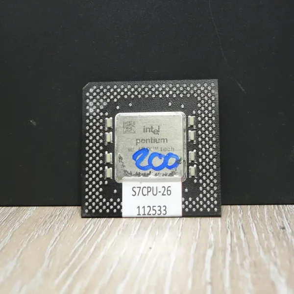 Intel Pentium 200MMX SL27J Socket 7 Processzor