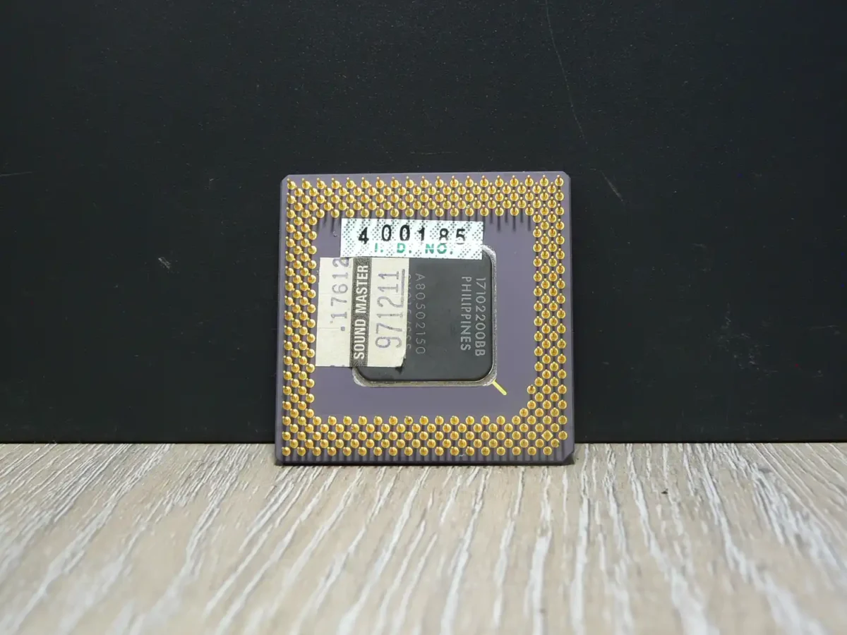 Intel Pentium 150 SY015 Socket 7 Processzor - Image 2