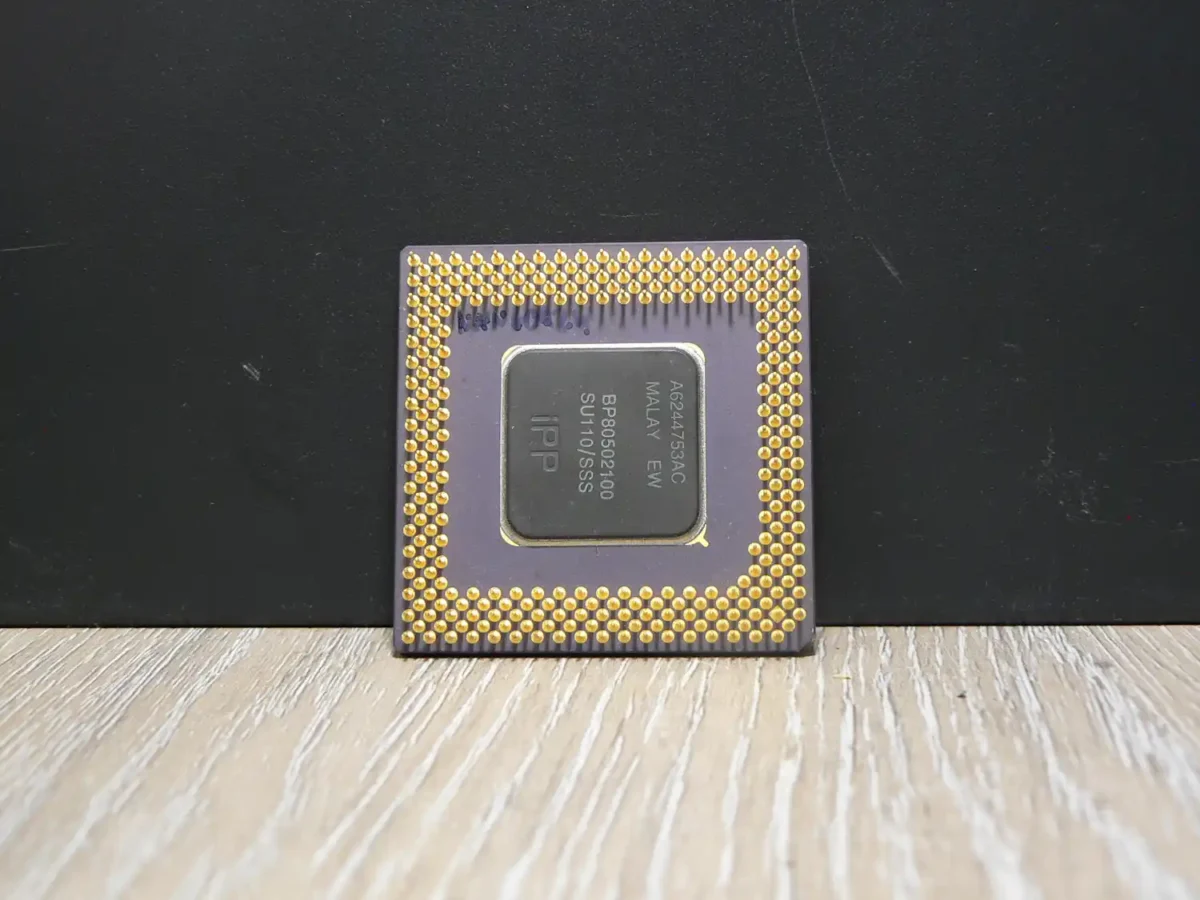 Intel Pentium 100 SU110 Socket 7 Processzor - Image 2