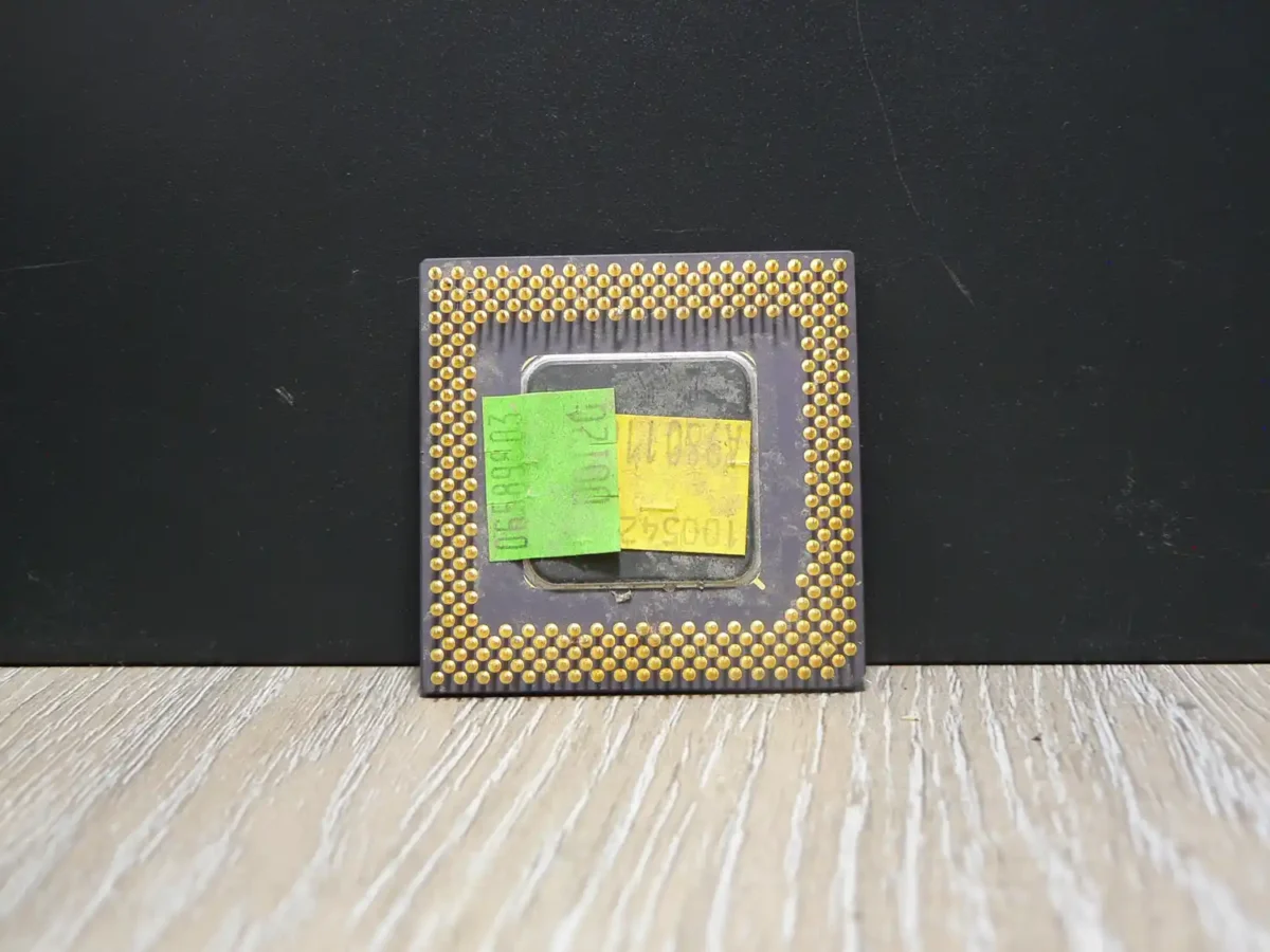 Intel Pentium 166MMX SL27K Socket 7 Processzor - Image 2