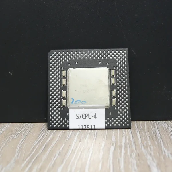 Intel Pentium 200MMX SL27J Socket 7 Processzor