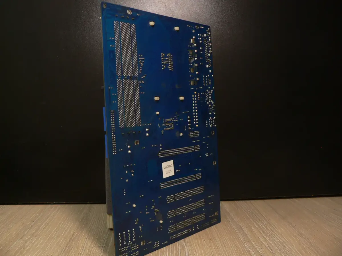 ASRock ALiveXFire-eSATA2 Socket AM2 Alaplap + Hátlap/IO-Shield - Image 2