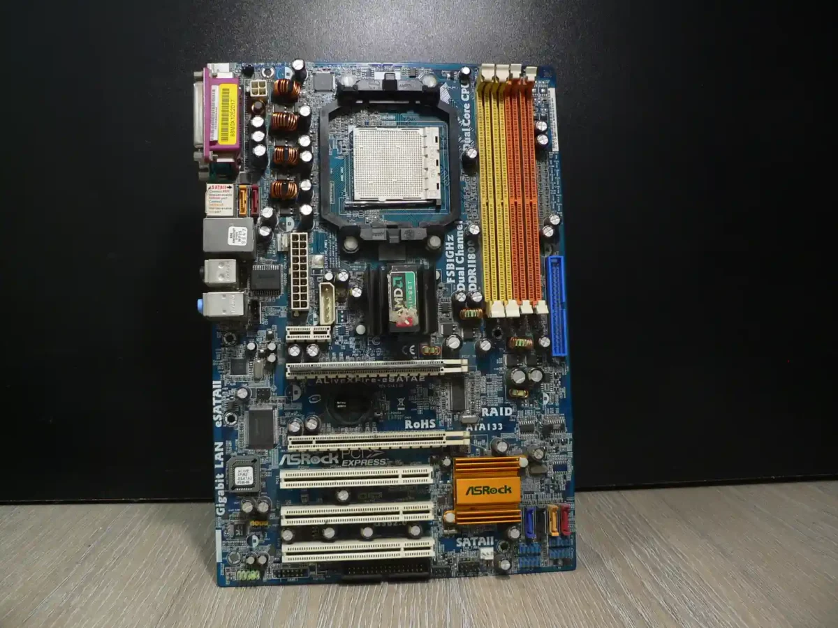 ASRock ALiveXFire-eSATA2 Socket AM2 Alaplap + Hátlap/IO-Shield - Image 3