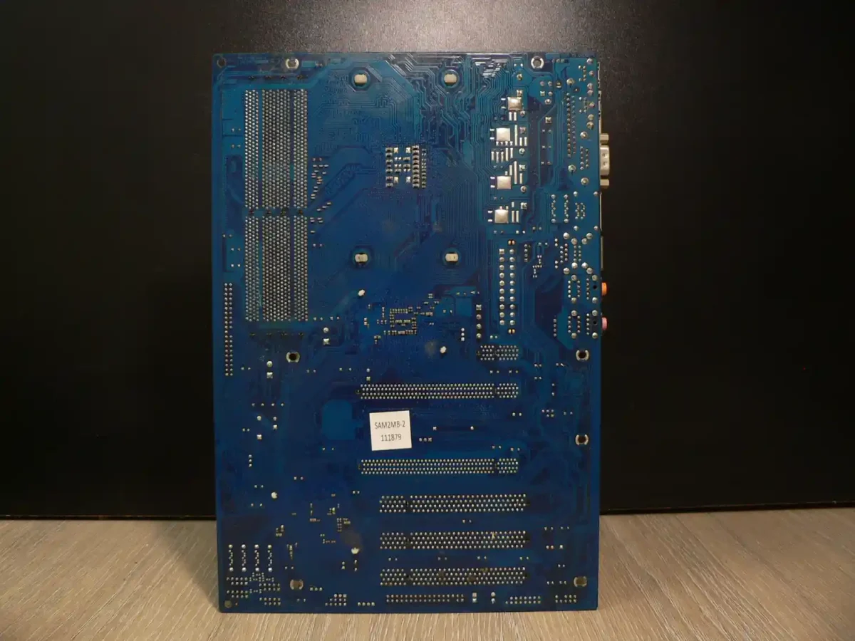 ASRock ALiveXFire-eSATA2 Socket AM2 Alaplap + Hátlap/IO-Shield - Image 4