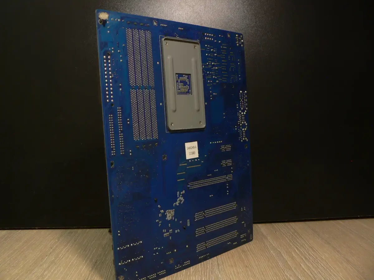 ABIT AN52 Socket AM2 Alaplap (A- kategória, DIMM1 RAM lefogató hiányzik) - Image 2