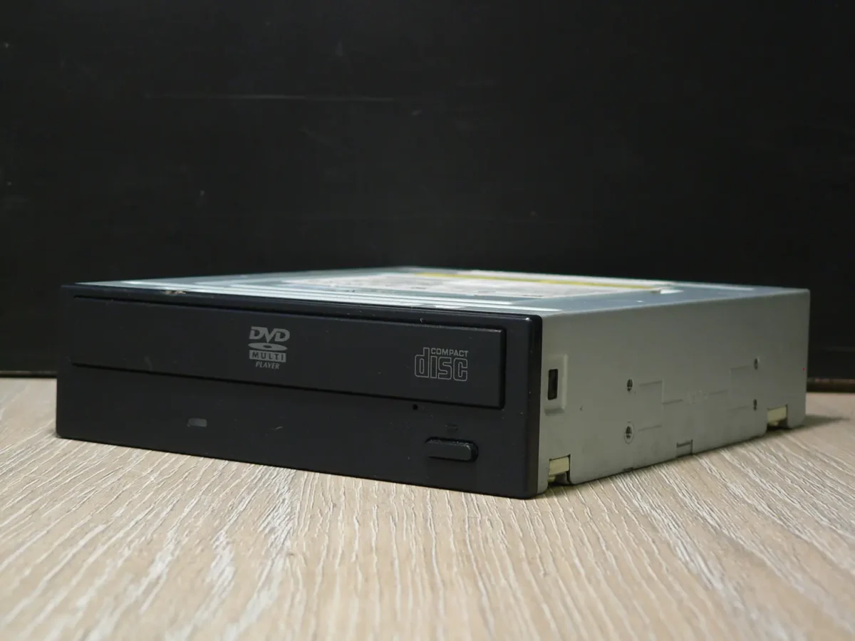 HP/Toshiba TS-H353 SATA DVD-ROM (2008) - Image 3