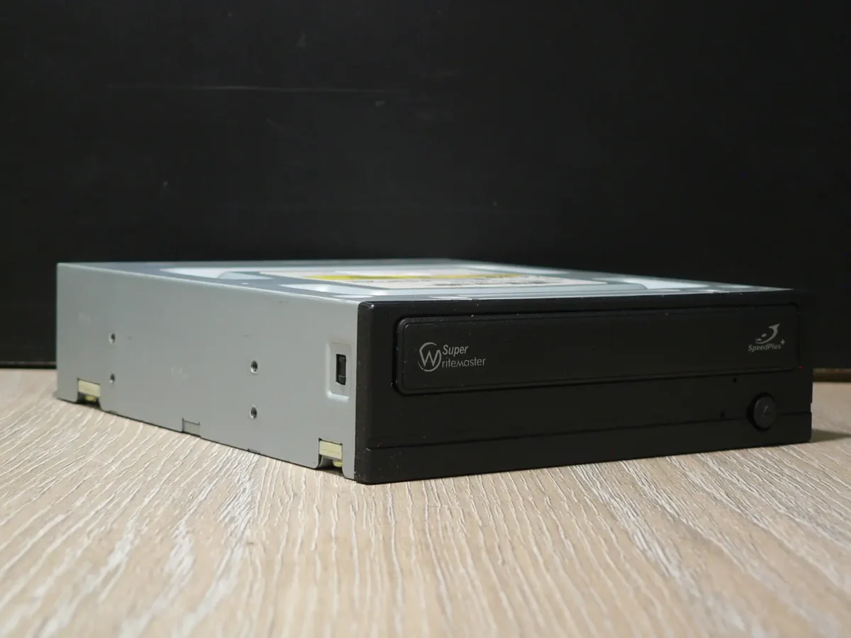 SAMSUNG SH-S223 SATA DVD-ROM (2010) - Image 1