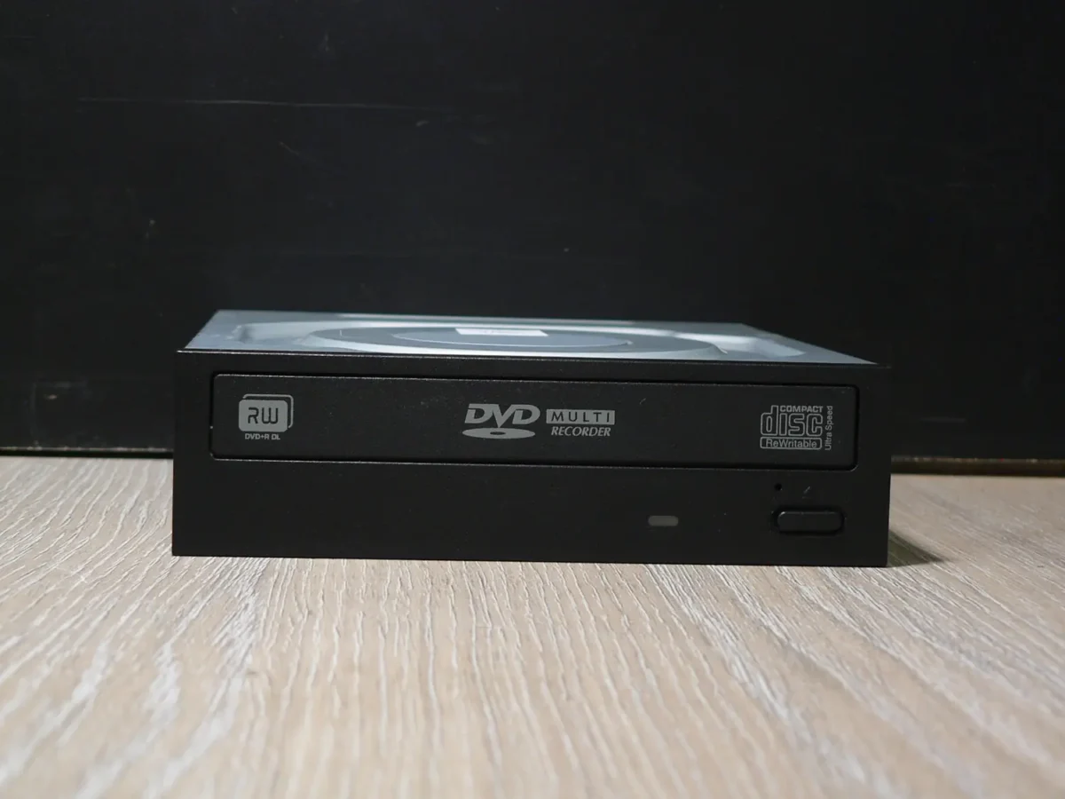 HP DH-16ABSH SATA DVD-ROM (2011) - Image 2
