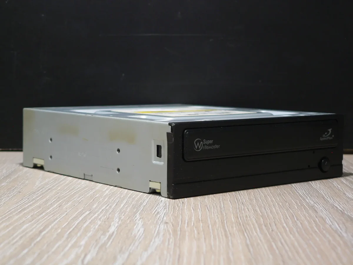SAMSUNG SH-222 SATA DVD-ROM (2011) - Image 1